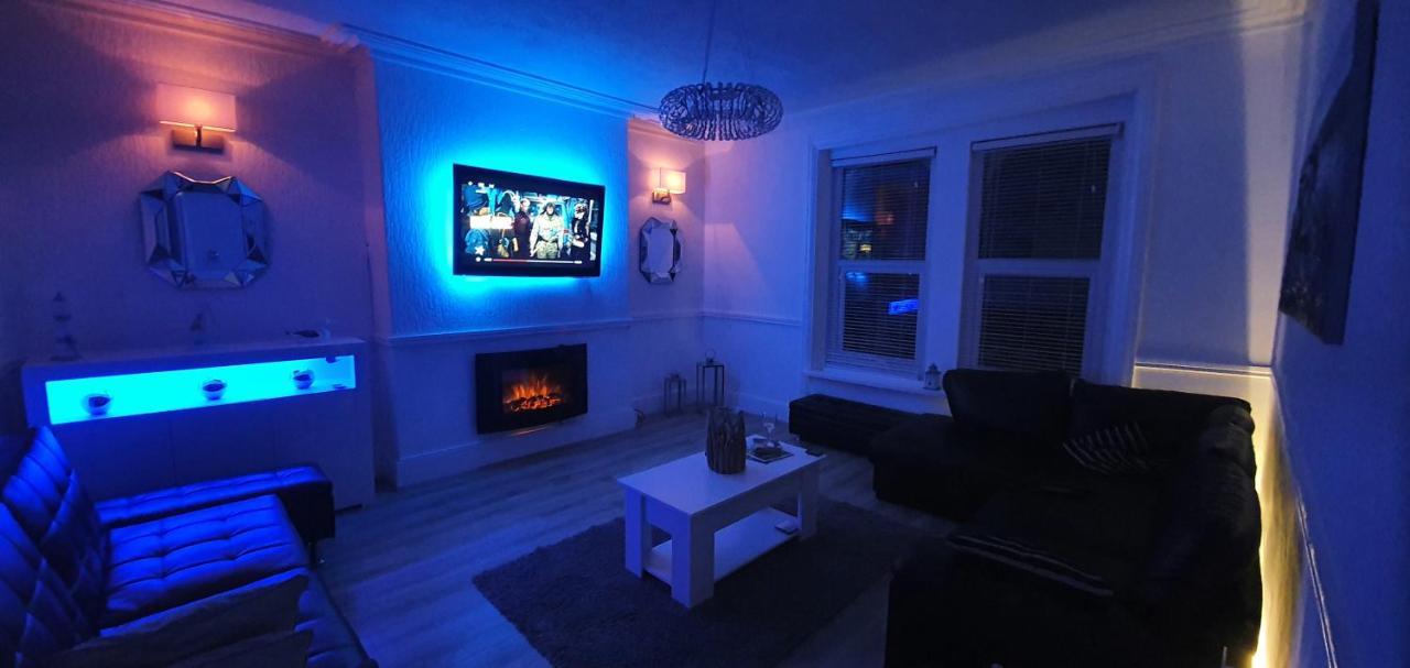 Harbour View Apartment Rhos-on-Sea Exterior photo