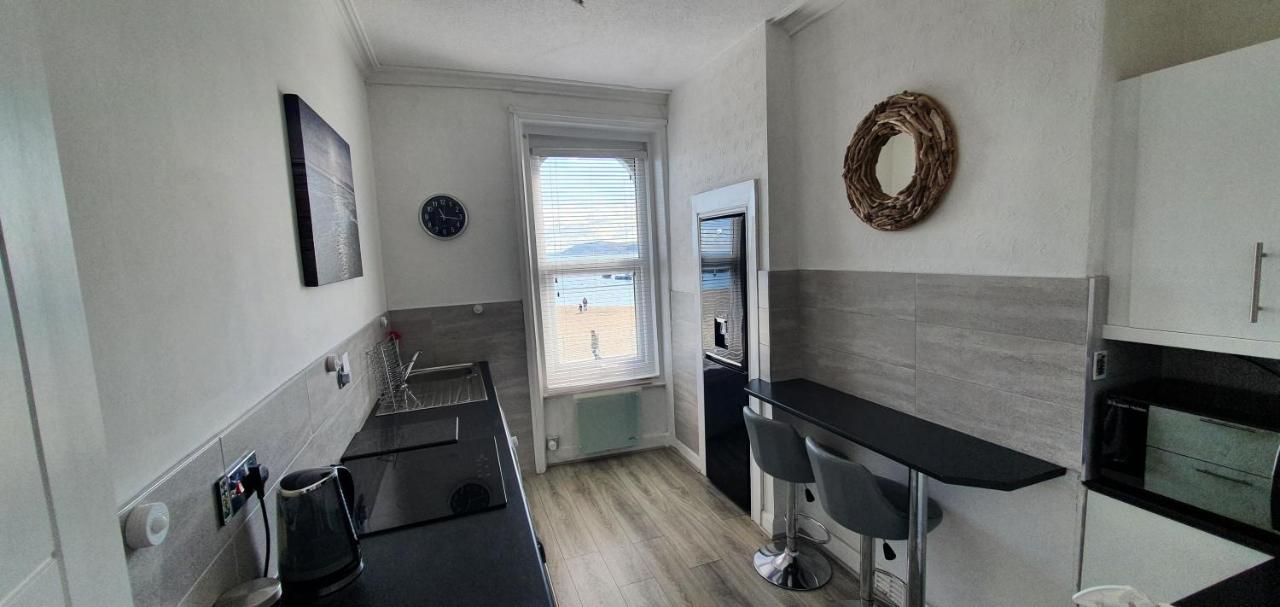 Harbour View Apartment Rhos-on-Sea Exterior photo