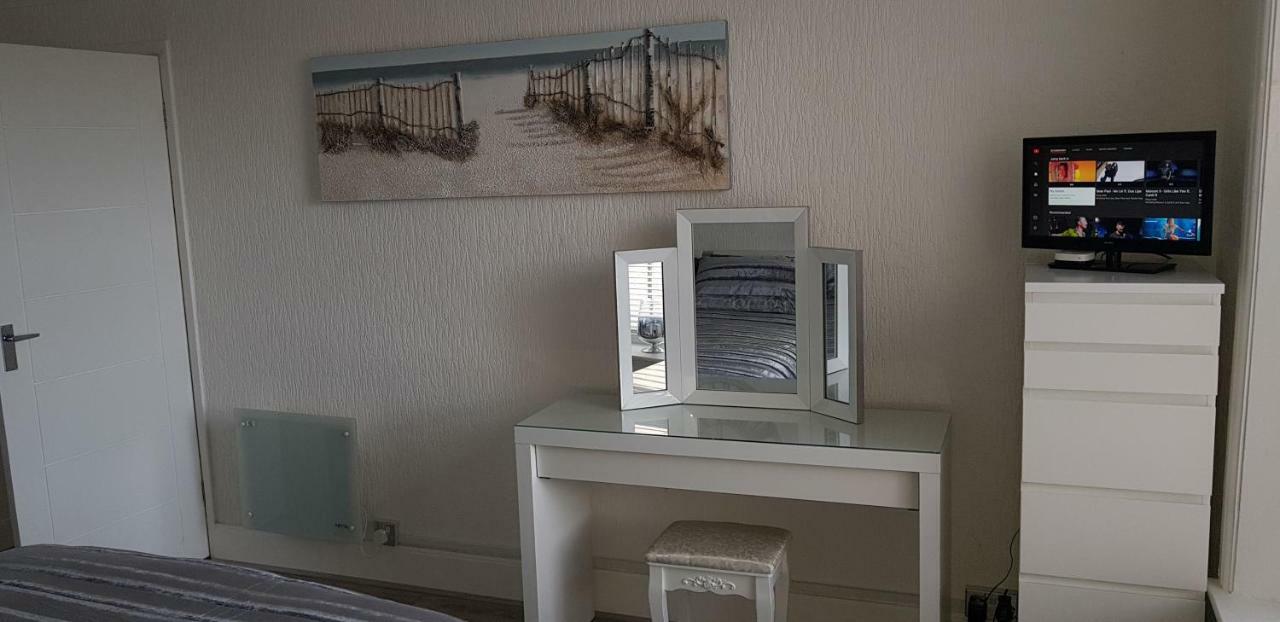 Harbour View Apartment Rhos-on-Sea Exterior photo