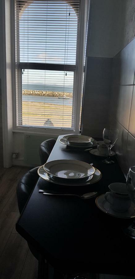 Harbour View Apartment Rhos-on-Sea Exterior photo